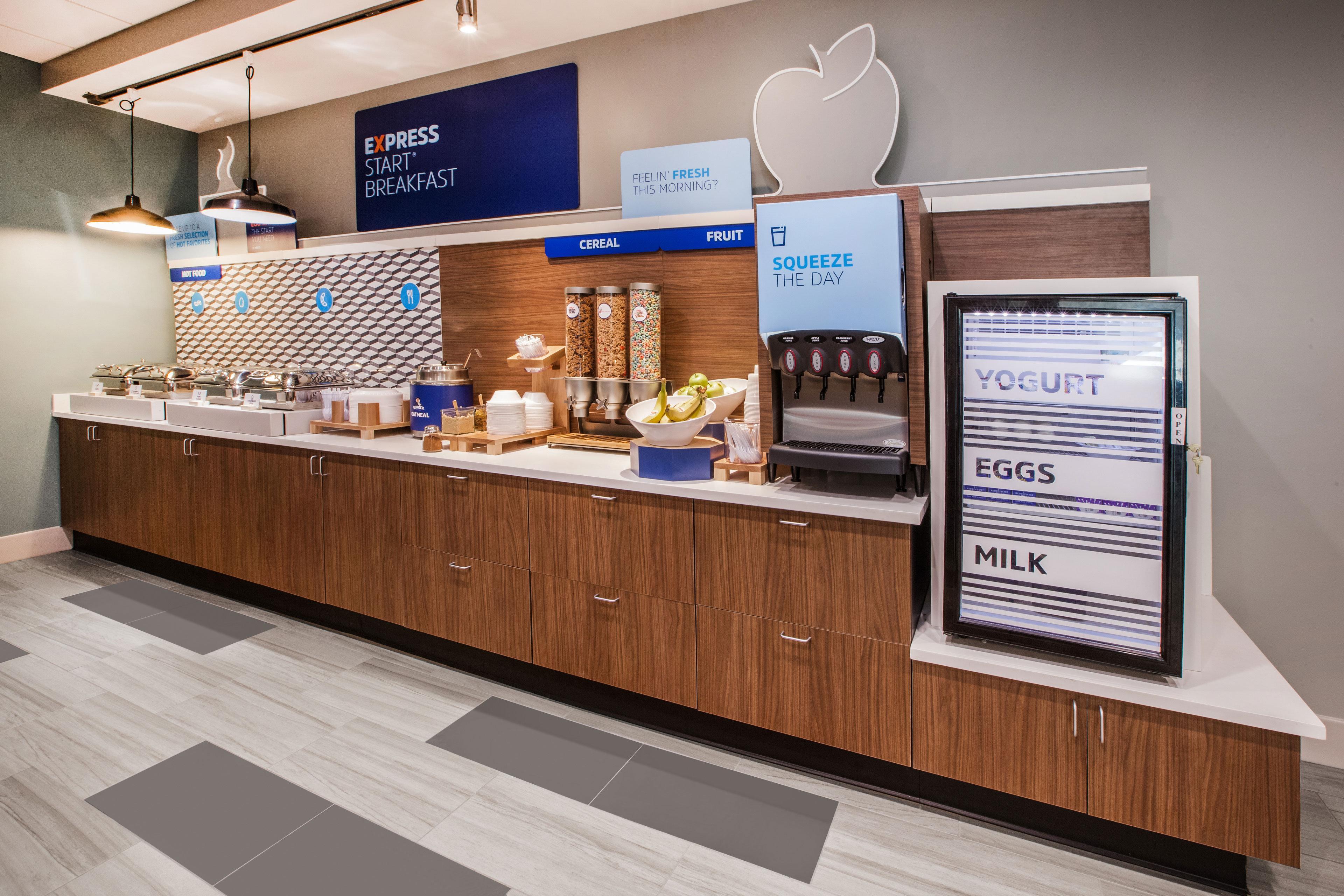 Holiday Inn Express - Williamsburg Busch Gardens Area By Ihg Eksteriør billede