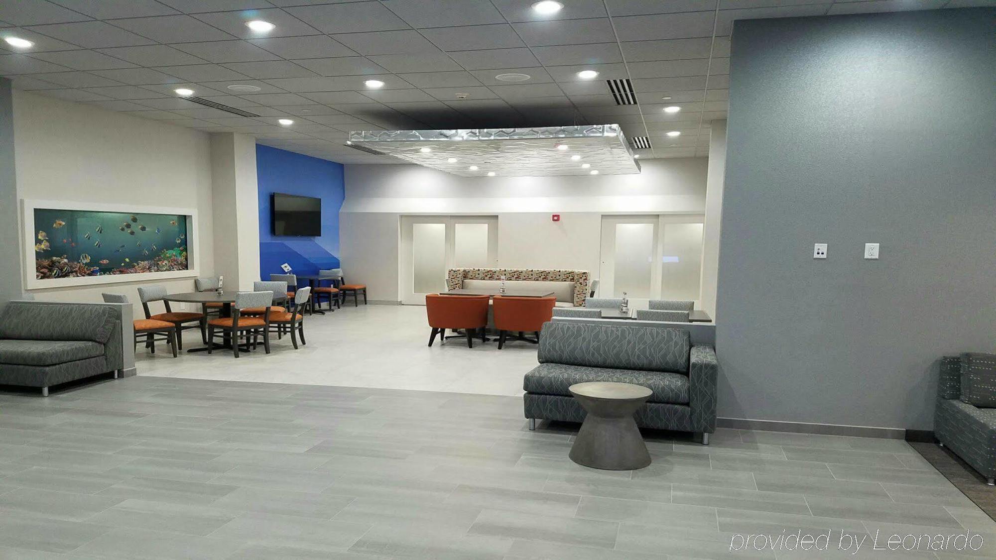Holiday Inn Express - Williamsburg Busch Gardens Area By Ihg Eksteriør billede